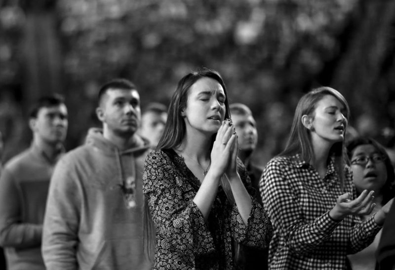 image of people praying